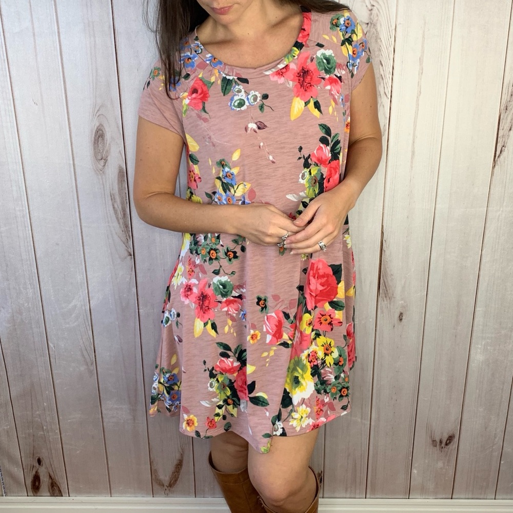 Shaina- pink floral short sleeve dress - Picture 5 of 9
